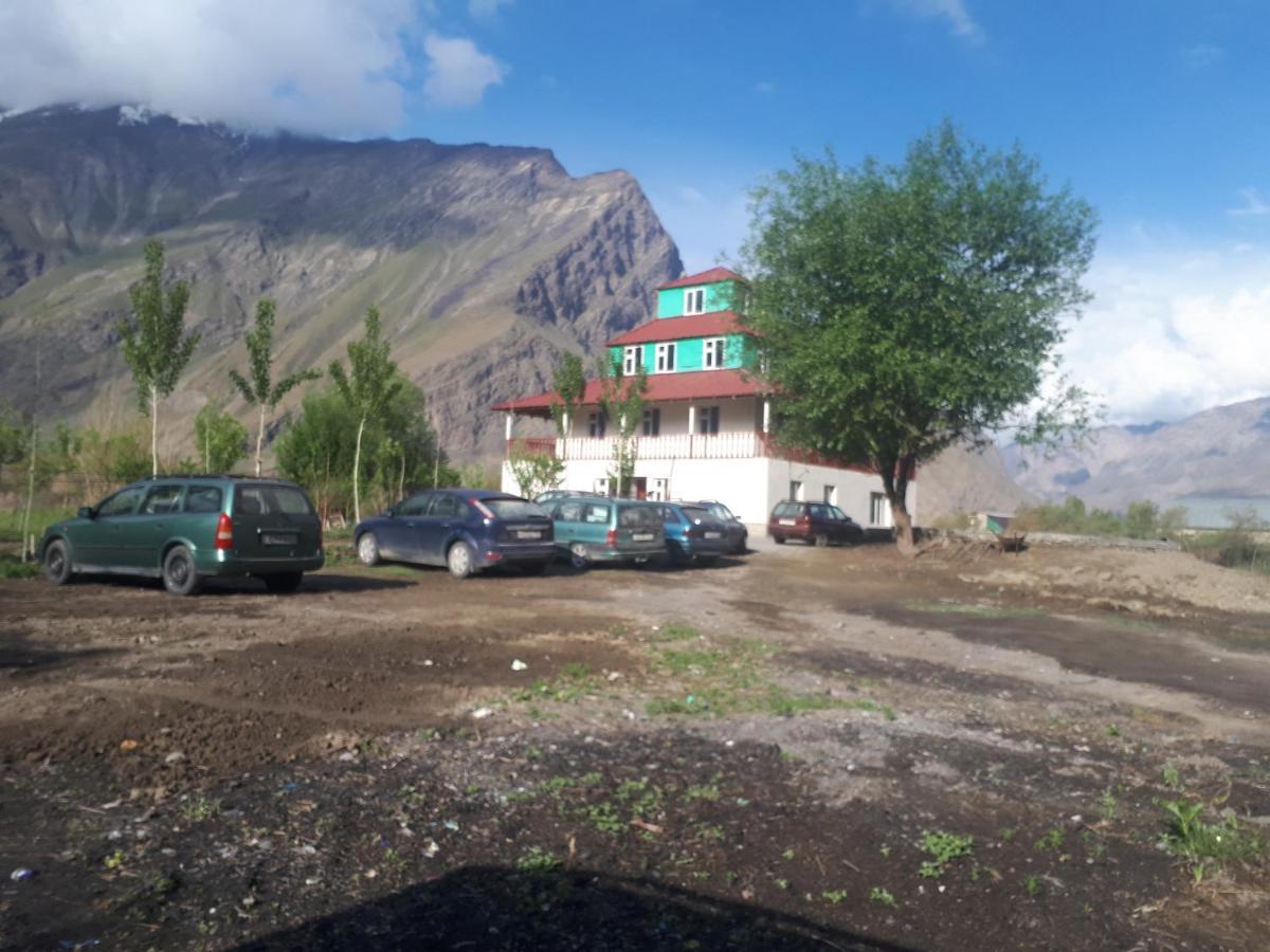 Hostel Muborak Rushan Exterior photo